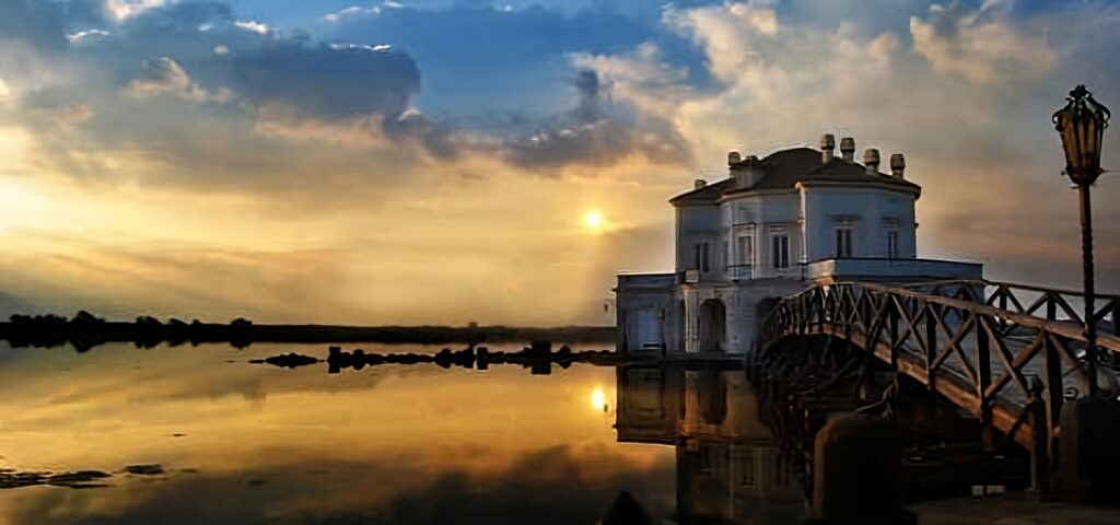 casina-vanvitelliana-fusaro-luci-di-candela-tramonto-1